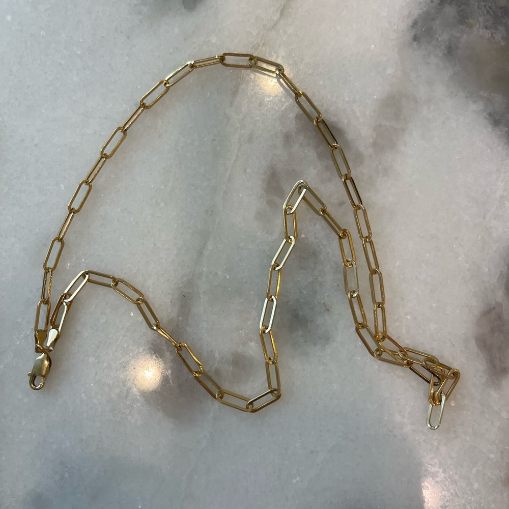 14 kt gold paperclip chain